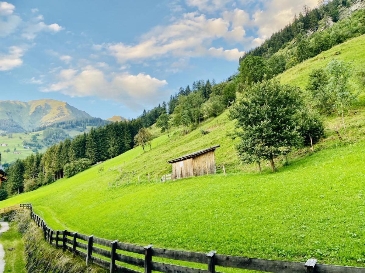 Modern Mountain Apart Directly By Skiing Area Rauris Exteriör bild